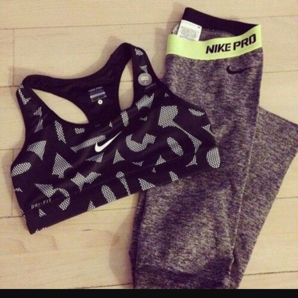 ISO SPORTS BRA/LEGGINGS!!!!!!