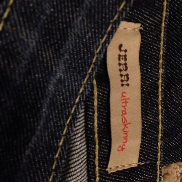 Too small. - Picture 4 of 4