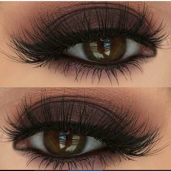 Brand new human eyelashes