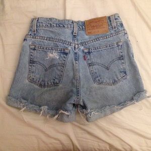 DIY Levi high waisted shorts