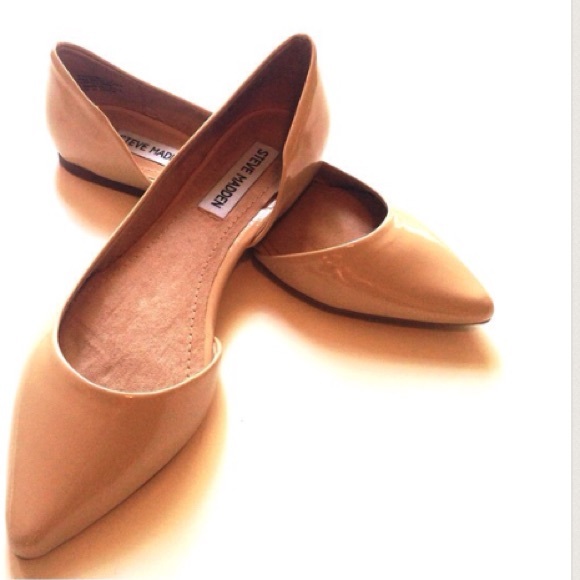 Steve Madden Nude Flats