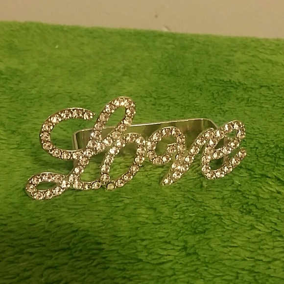 4 finger ring