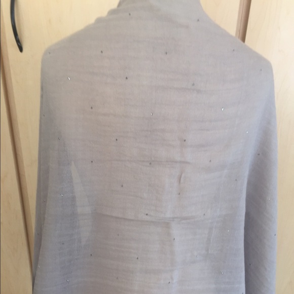 🚫SOLD🚫Scarf - Picture 3 of 4