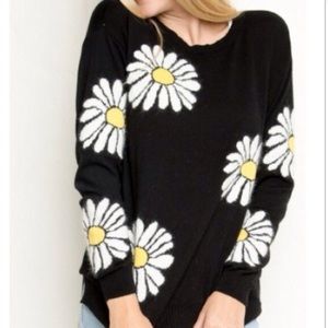 •SOLD•Brandy Melville Alicia Daisy Sweater