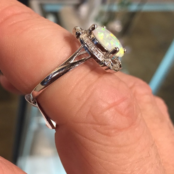 FINAL PRICE! 😳💁🏻Opal and White Topaz ring - Picture 2 of 3