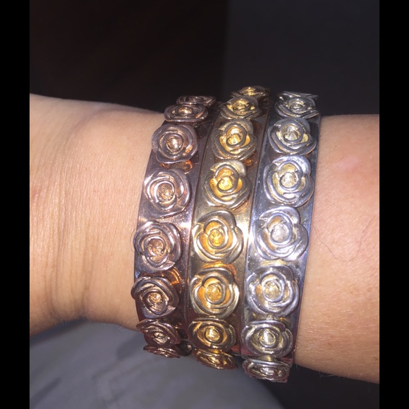 🚫SOLD🚫3colore bracelets - Picture 4 of 4