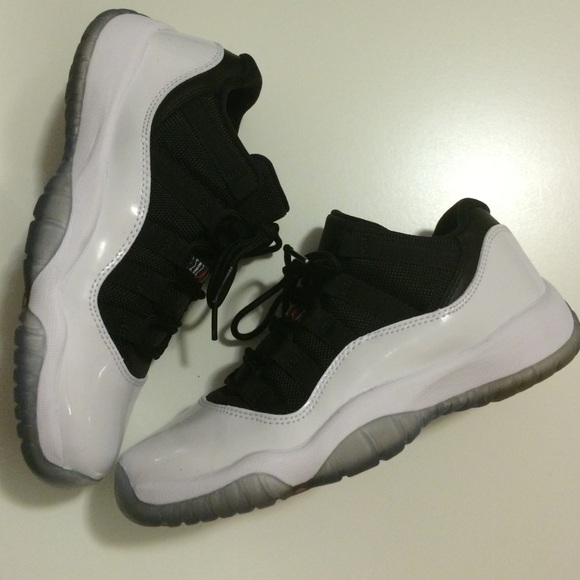 🔴SOLD🔴 Air Jordan 11 - Picture 2 of 4