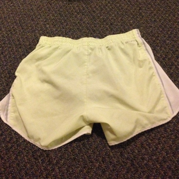 Nike running shorts - Picture 3 of 4