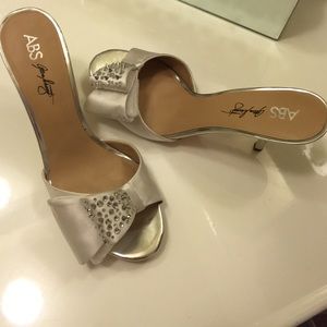 Hills, new , for beautiful bride