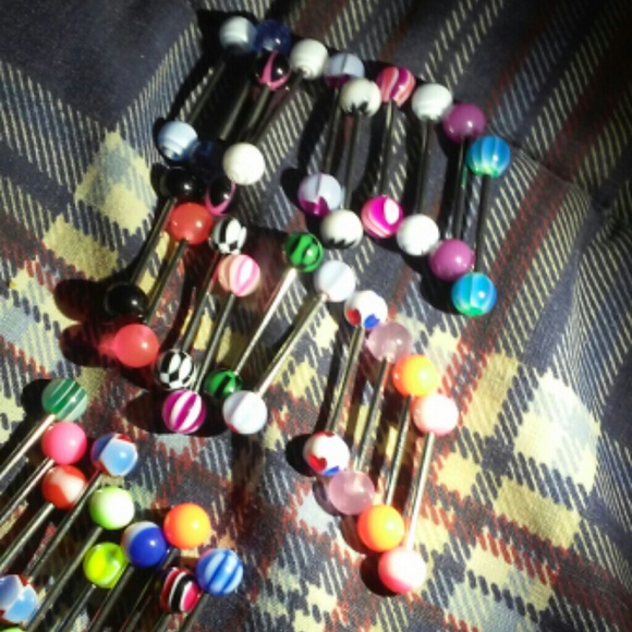 40 brand new tongue rings - Picture 2 of 3