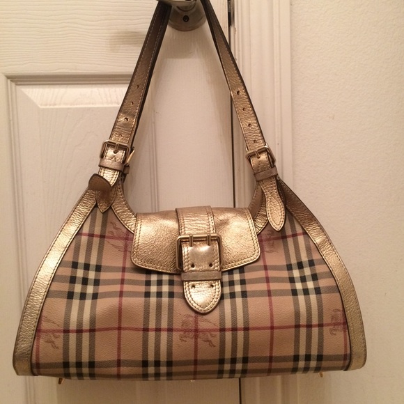 *FLASH SALE* Burberry Purse