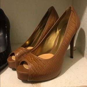 Brand new only wore 2 hours!