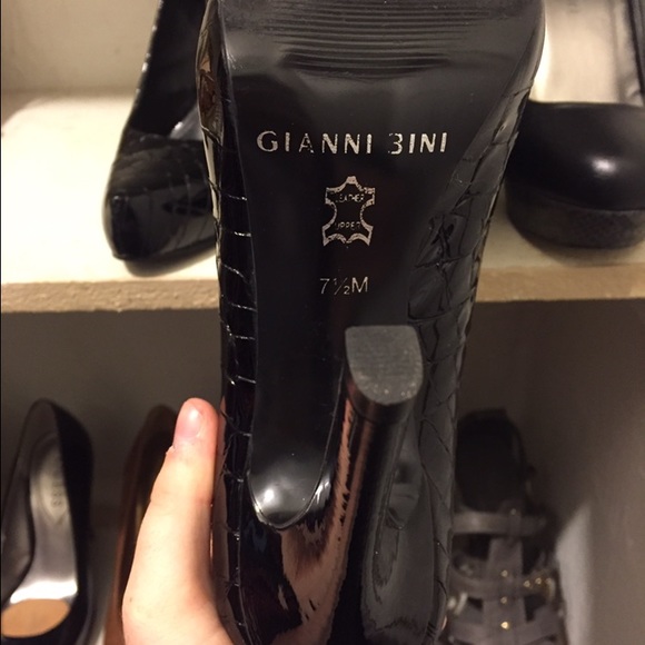Brand new! Wore for an hour!