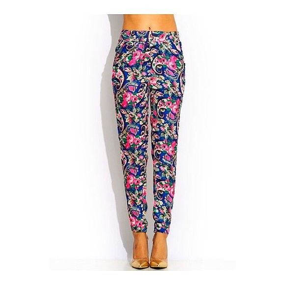NEW! Paisley Floral Joggers