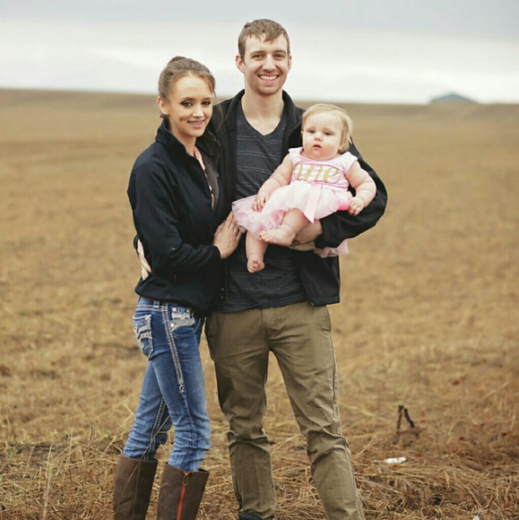 🎀 Meet Your Posher! 🎀 - Picture 3 of 4