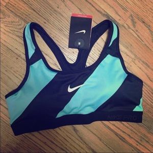 Nike pro padded sports bra
