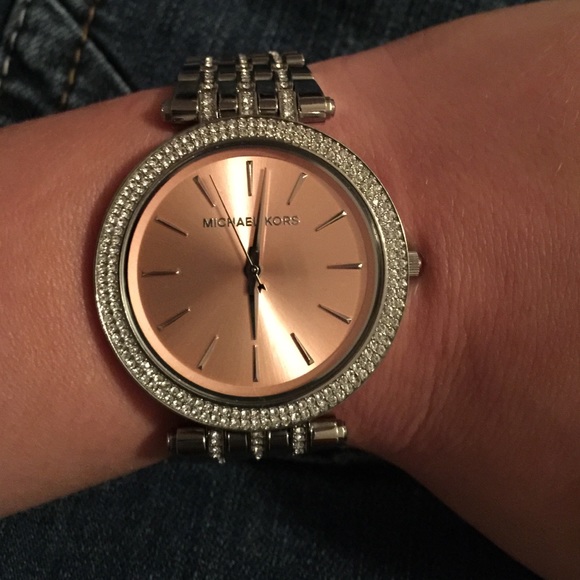 Michael Kors watch - Picture 2 of 4