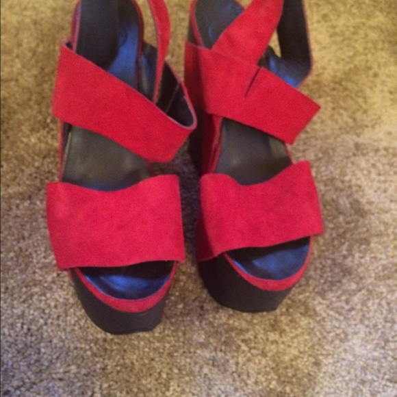 Shoes👠👠 - Picture 3 of 4