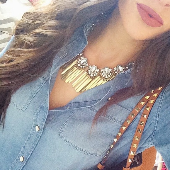 The Shiny Bauble Jewelry - NWT Crystal & Fringe Statement Necklace