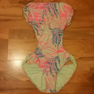 1 piece size L paid 42 asking 30