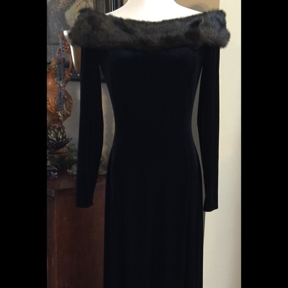 Black Velvet & Faux Fur Dress Size 4