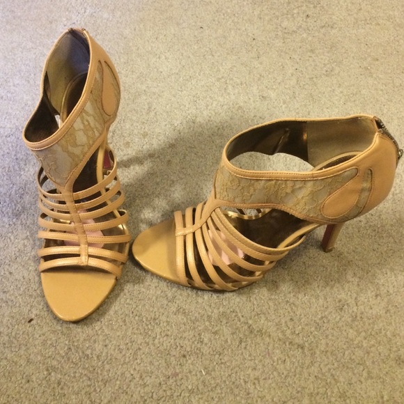 🚫SOLD🚫 Paris Hilton - Picture 2 of 4