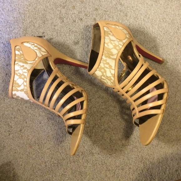 🚫SOLD🚫 Paris Hilton - Picture 3 of 4