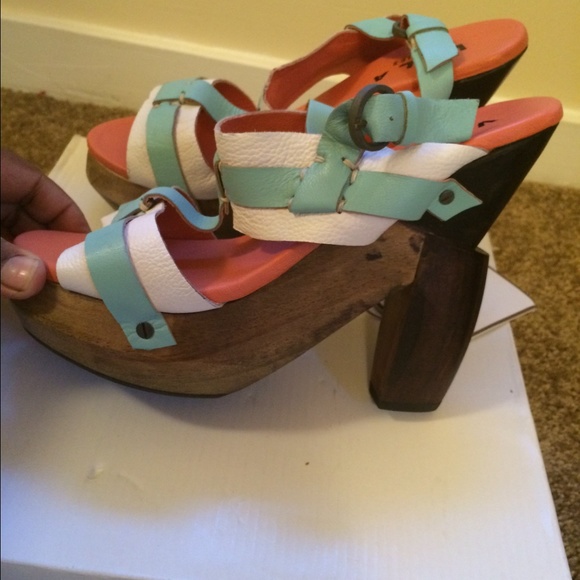 Shoes - Picture 3 of 3