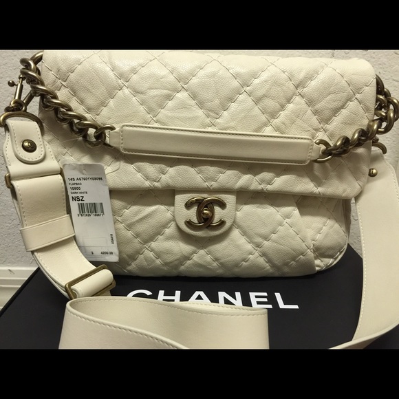CHANEL cross body handbag