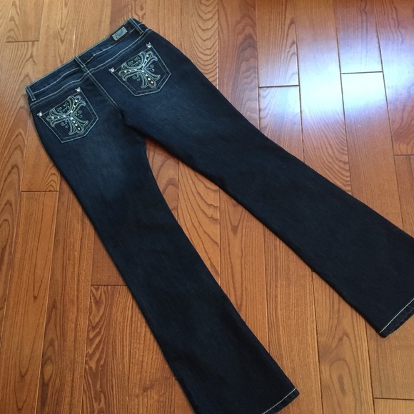 Jeans - Picture 2 of 2