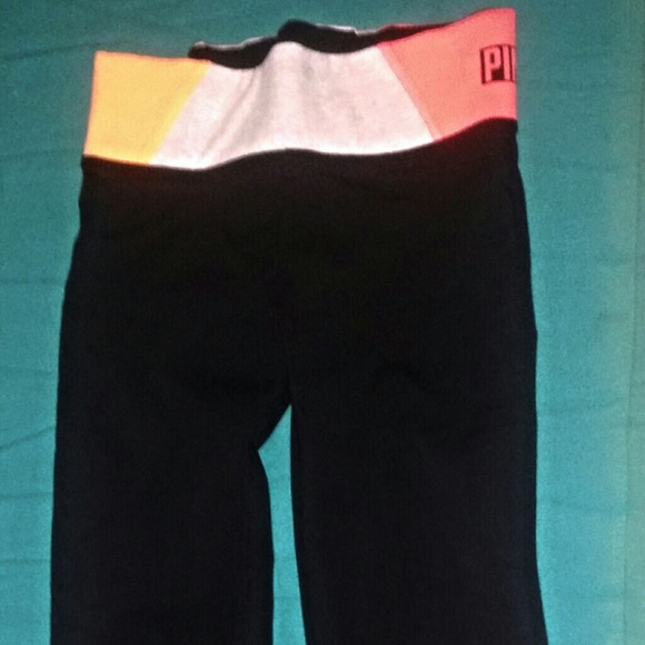VICTORIA SECRET YOGAS NWT XS