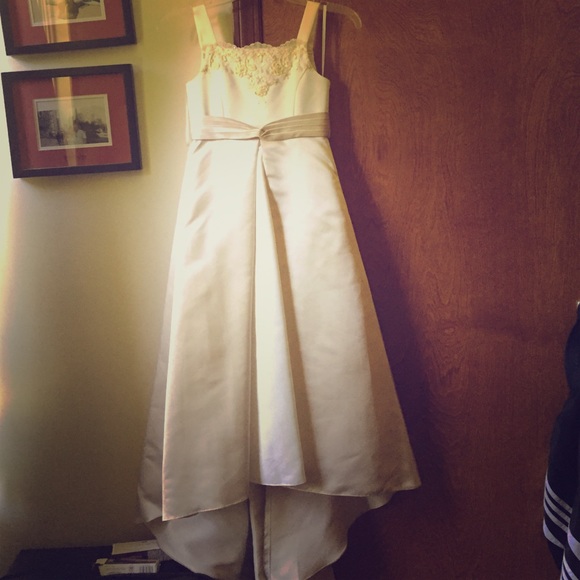 Kids bridal dress (daughters ) matching