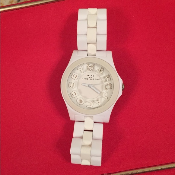 Marc by Marc Jacobs white watch - Picture 3 of 4