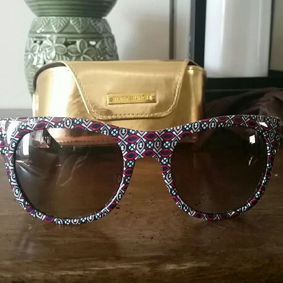 Authentic Tory Burch sunglasses with case
