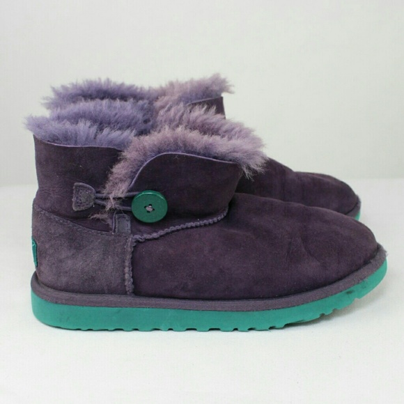 UGG Mini Bailey Button Boot style: 1000788Y