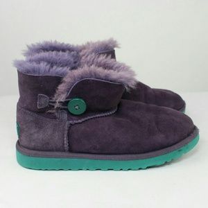 UGG Mini Bailey Button Boot style: 1000788Y