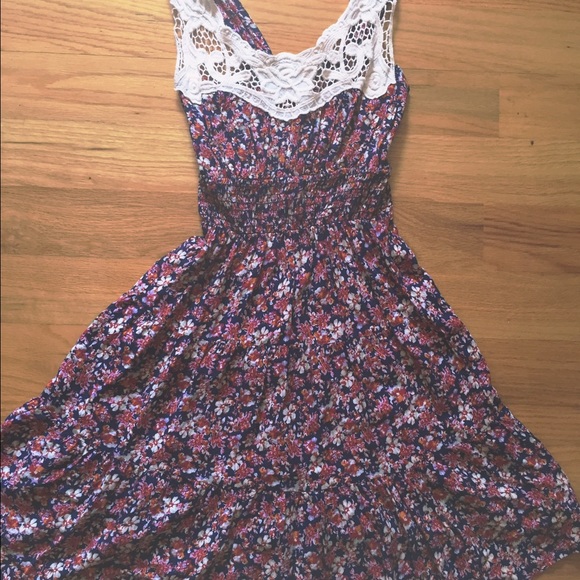 Floral dress - Picture 2 of 2