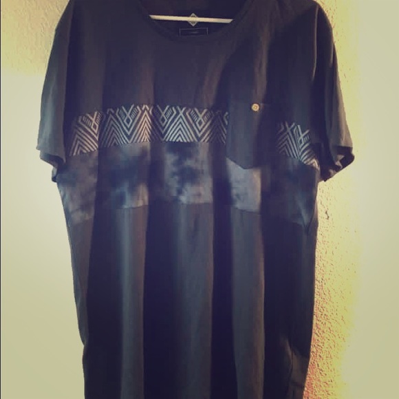 Men's shirt