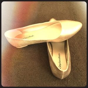 Light-gold, pointed toe flats