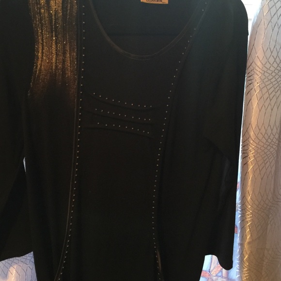 ISO more dresses like this one with DEEP POCKETS! - Picture 2 of 3