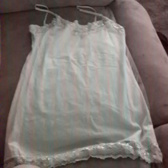 Tank top - Picture 1 of 1