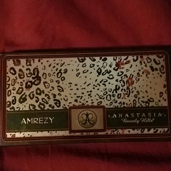 Reserved Anastasia Amrezy