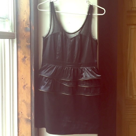 Black zipper detailed dress