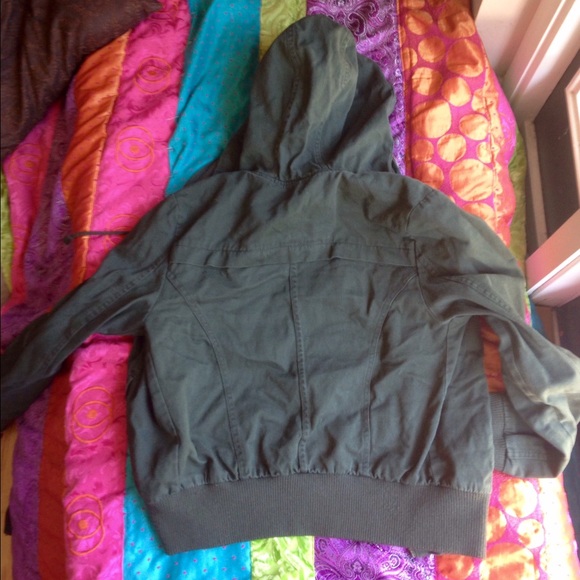 ✨GIFTED✨Jacket - Picture 3 of 3