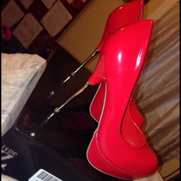 SEXY Red Heels!