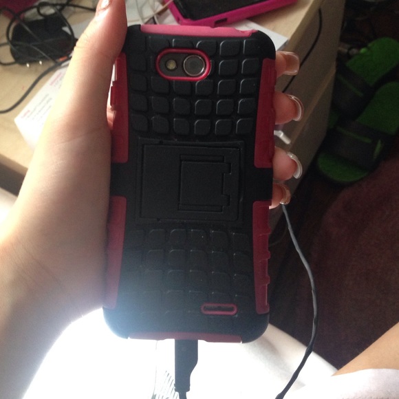 Android Cell phone - Picture 2 of 4