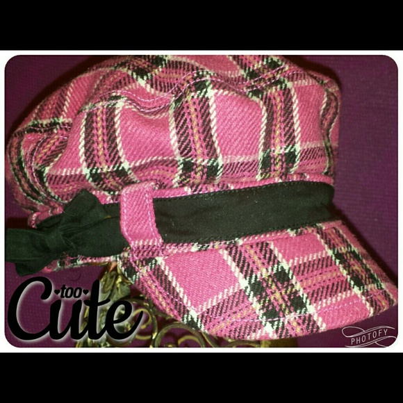 Super cute hat!