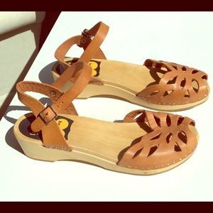 Toffel Swedish Hasbeens Tan Leather sandals NEW s8