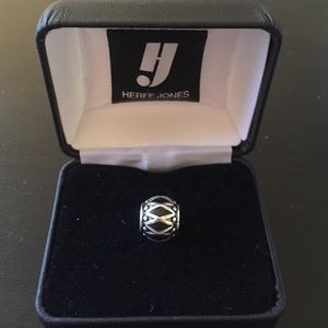 Pandora Life's Rhythm Black Enamel