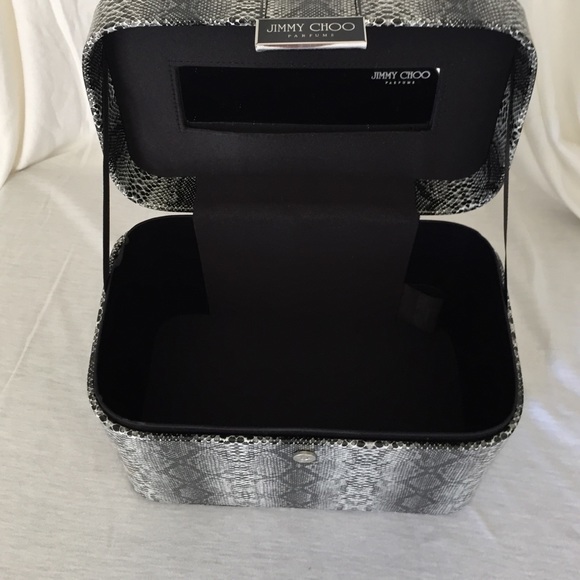 TRADED! W/ cindylou1985 Jimmy Choo Travel Case! โค๏ธ - Picture 2 of 4